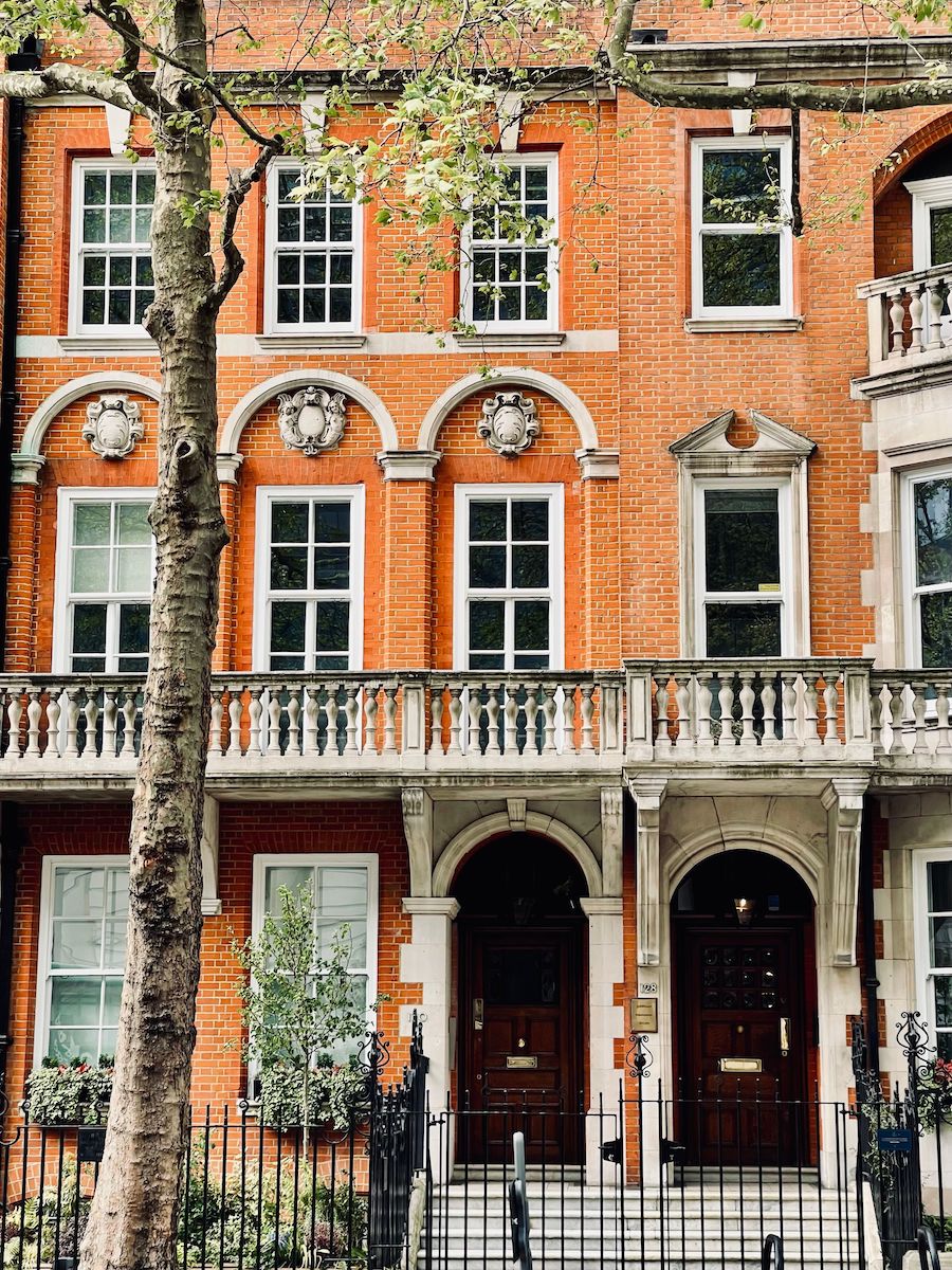 Cora offers private household recruitment services to clients in London.