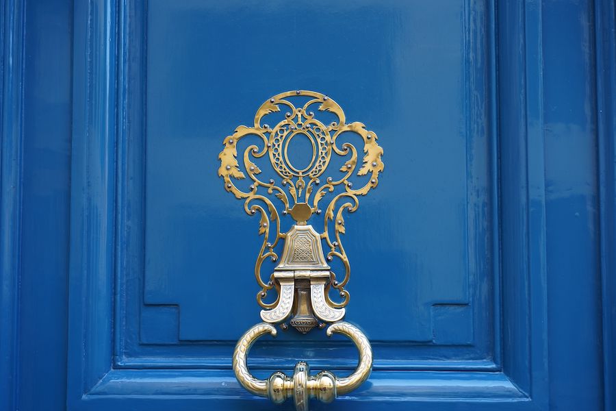 Cora specialises in private household staffing in the UK and around the world.